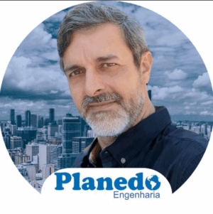 Imagem do depoimento de Fabrício, Gestor de Condomínios, com 5 estrelas, destacando segurança e rapidez nas assinaturas digitais da SuperSign.